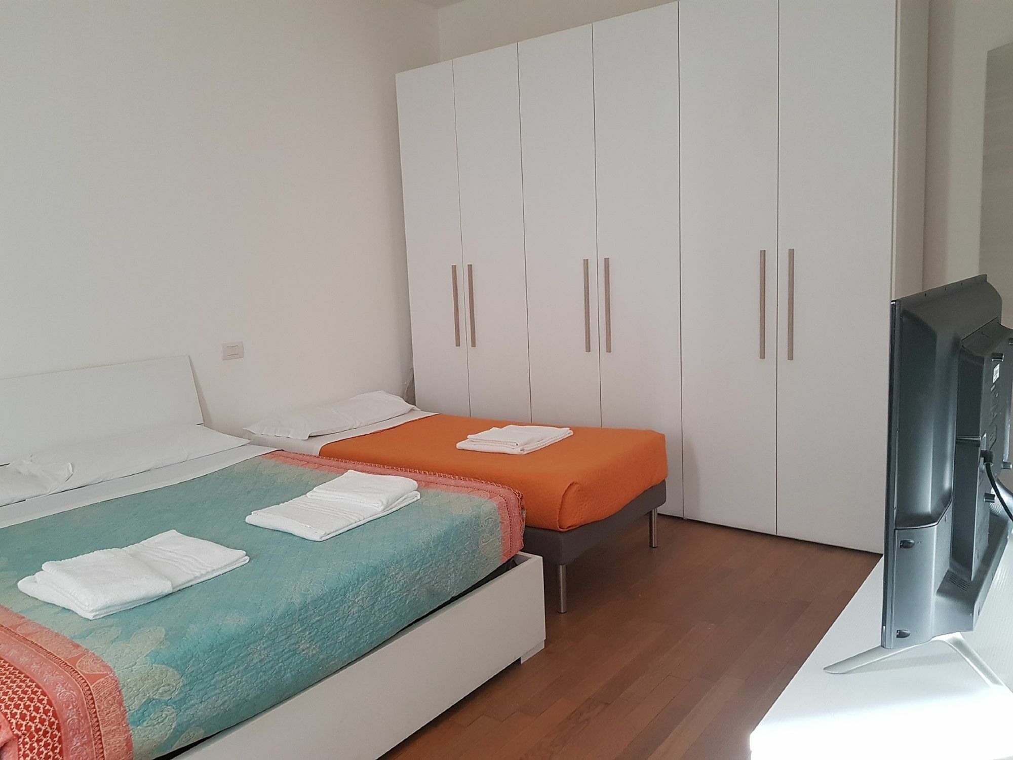 Red Line Apartments Milano Exterior foto