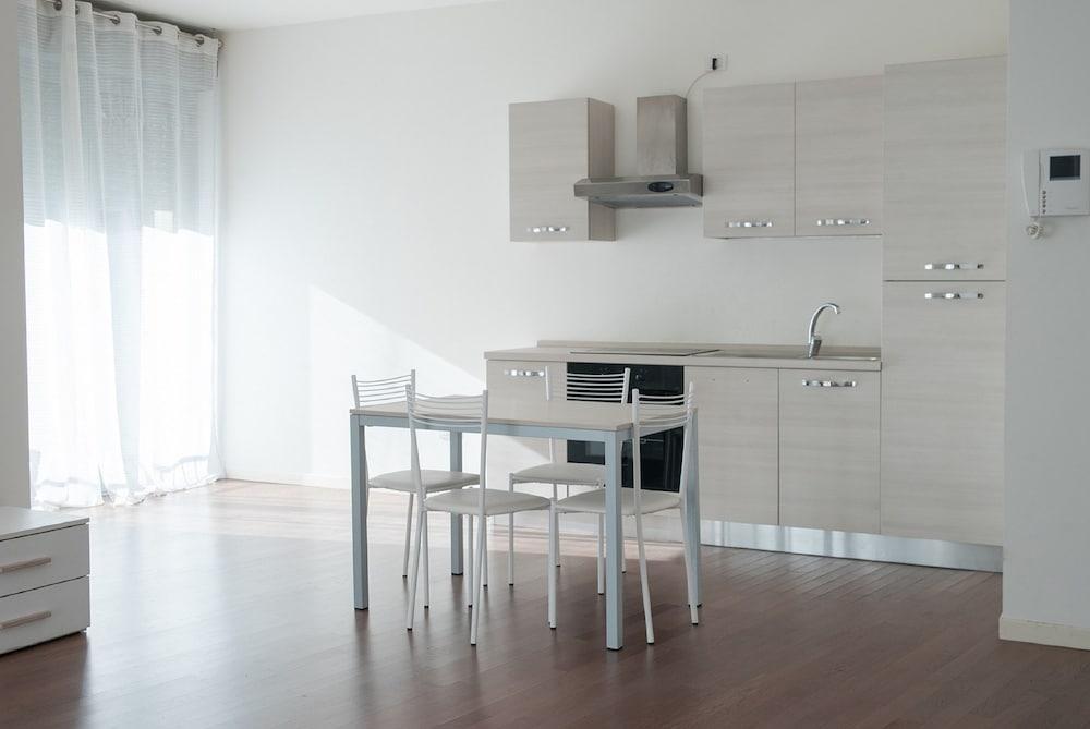 Red Line Apartments Milano Exterior foto