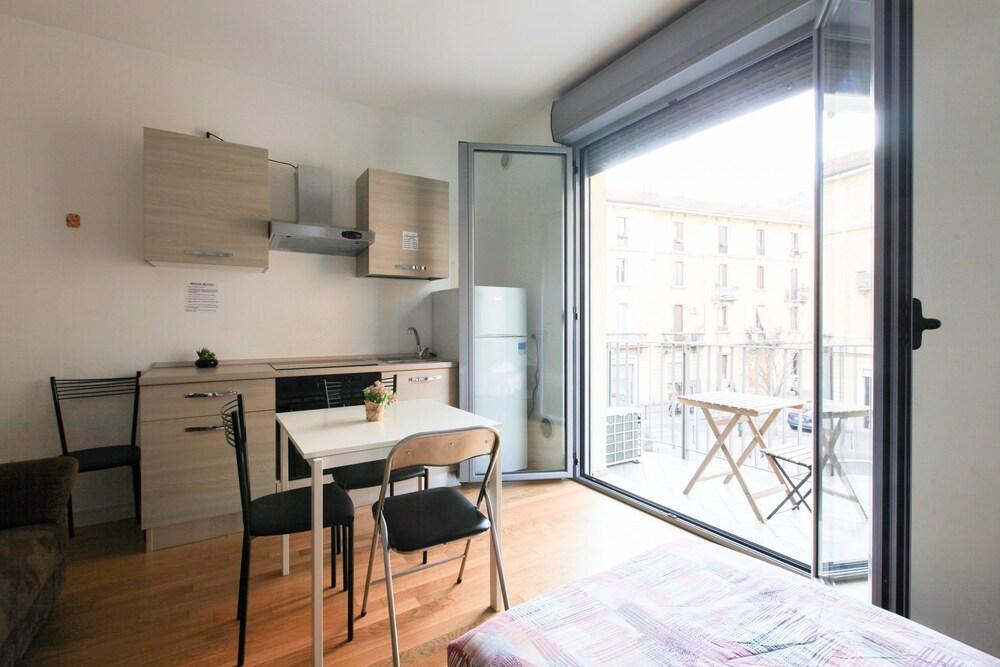 Red Line Apartments Milano Exterior foto